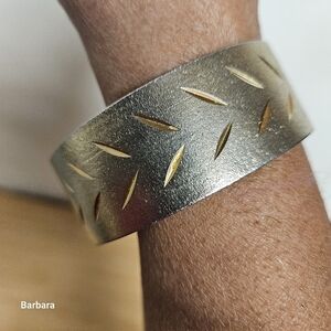 Brushed Gold-tone Metallic Etched Metal Bangle Bracelet